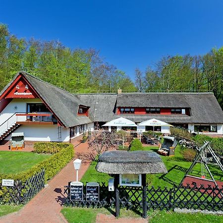 Restaurant & Hotel Baumhaus Hagen Sassnitz Exterior foto