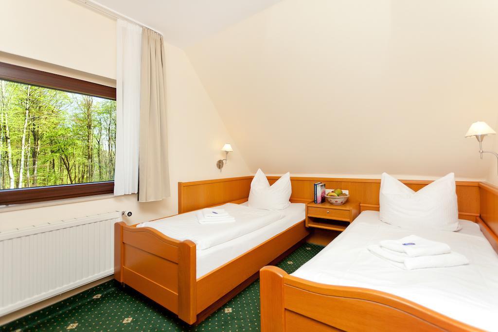 Restaurant & Hotel Baumhaus Hagen Sassnitz Cameră foto