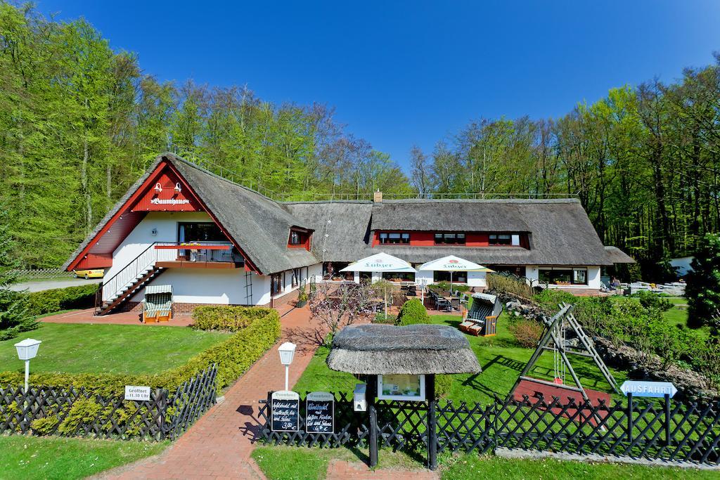 Restaurant & Hotel Baumhaus Hagen Sassnitz Exterior foto